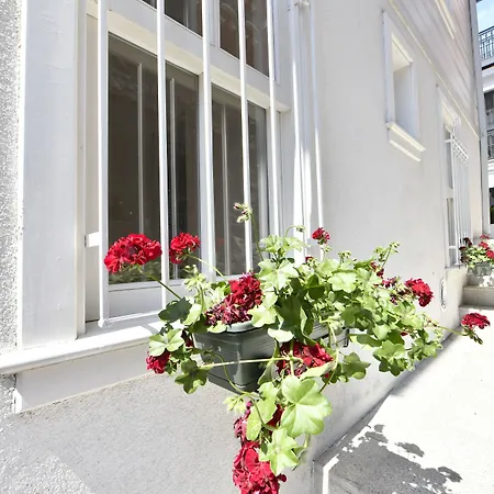 Agras Hotel Istanboel