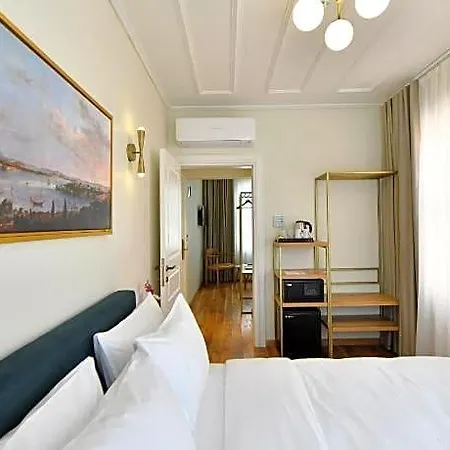 Agras Hotel 4*