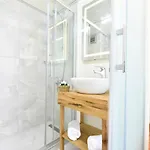Agras Hotel 4*